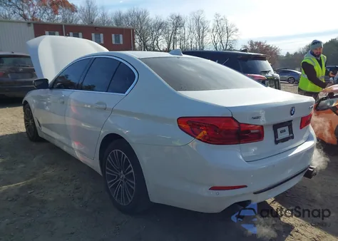 2019 BMW 540I xDrive z USA, uszkodzony, nr VIN WBAJE7C51KWW22142